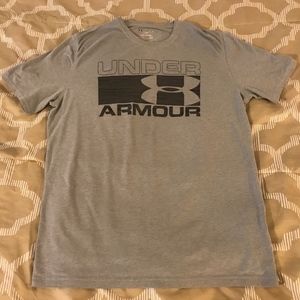 Mens Medium Under Armour Tee